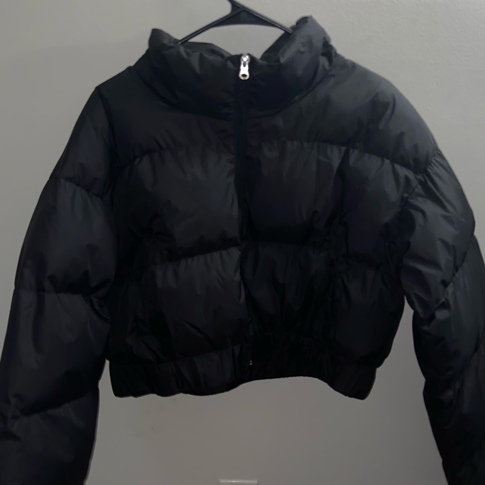 Cropped puffer jacket